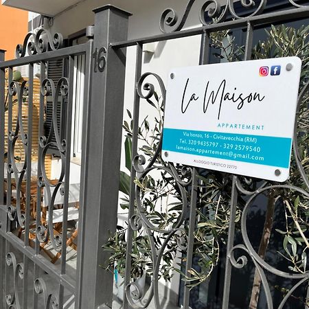 La Maison Appartement - A 200M Dal Porto Civitavecchia Eksteriør billede